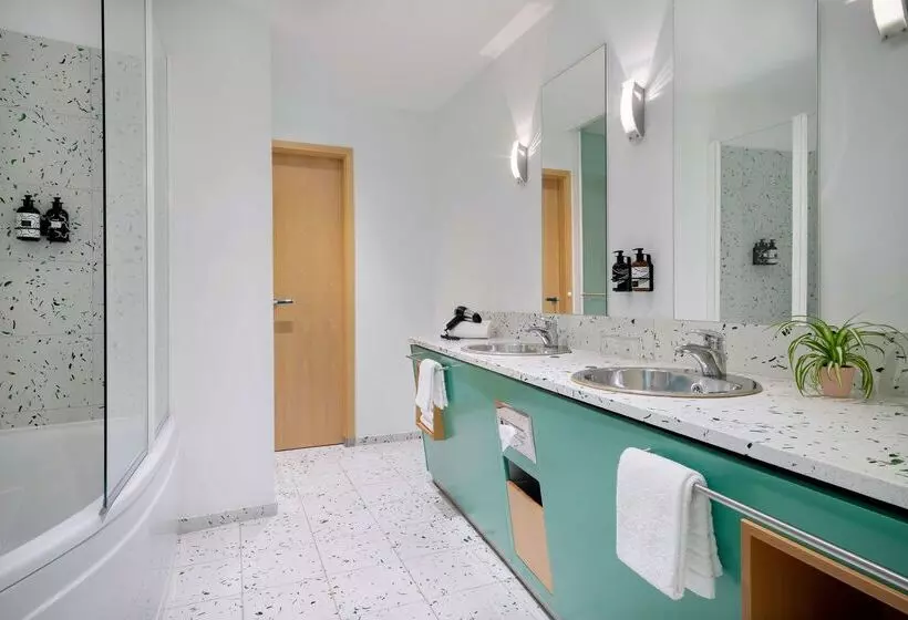 בית מלון כפרי Four Munich Neue Messe