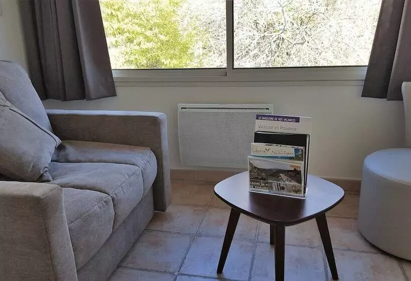 Отель Le Mas Du Colombier