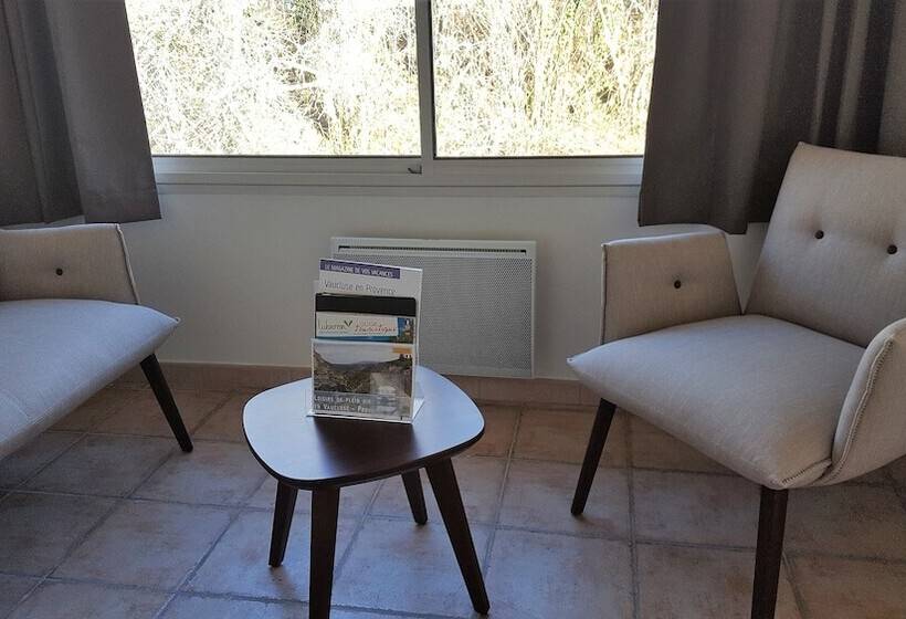 ホテル Le Mas Du Colombier