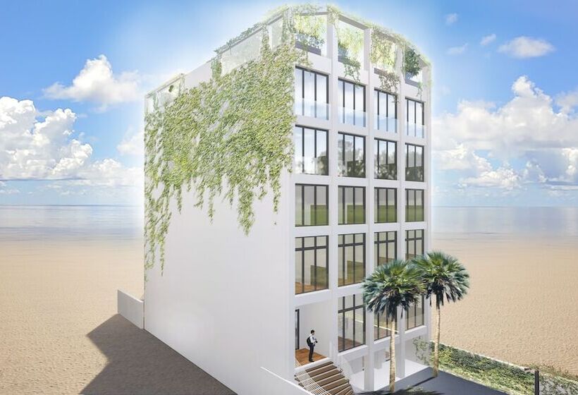 Les Vagues Hotel & Spa