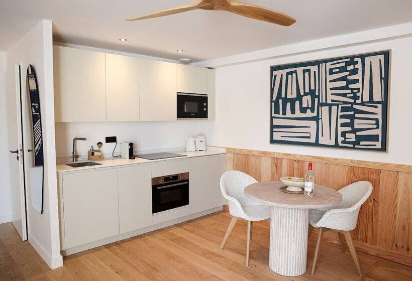 Les Vagues Hotel & Spa