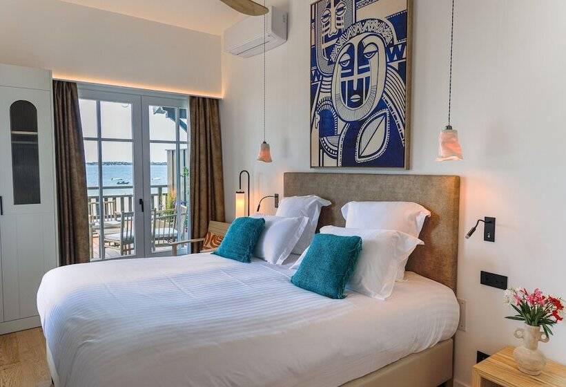 Les Vagues Hotel & Spa