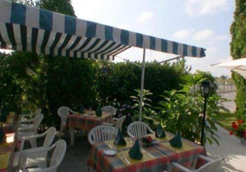 בית מלון כפרי Logis Hôtel Le Pan De Bois