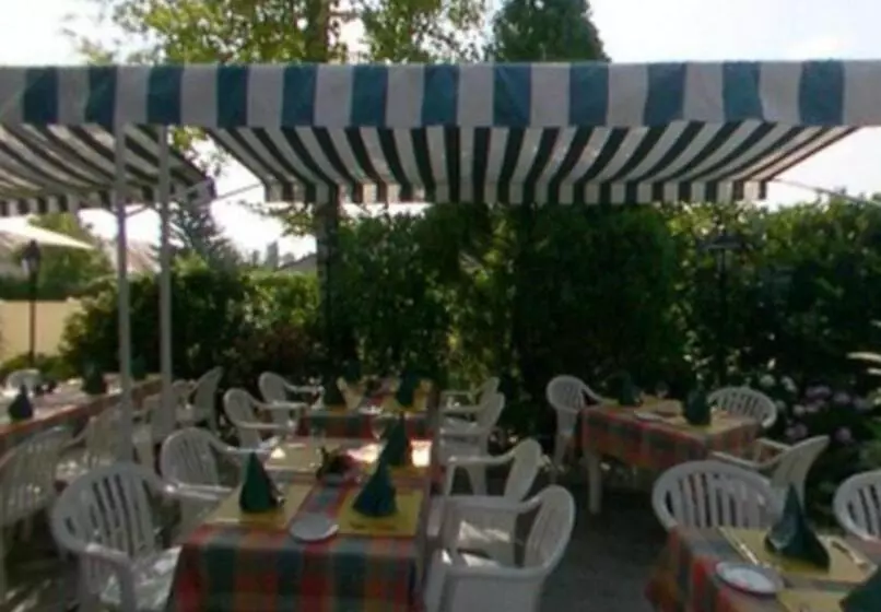 酒店 Logis Hôtel Le Pan De Bois