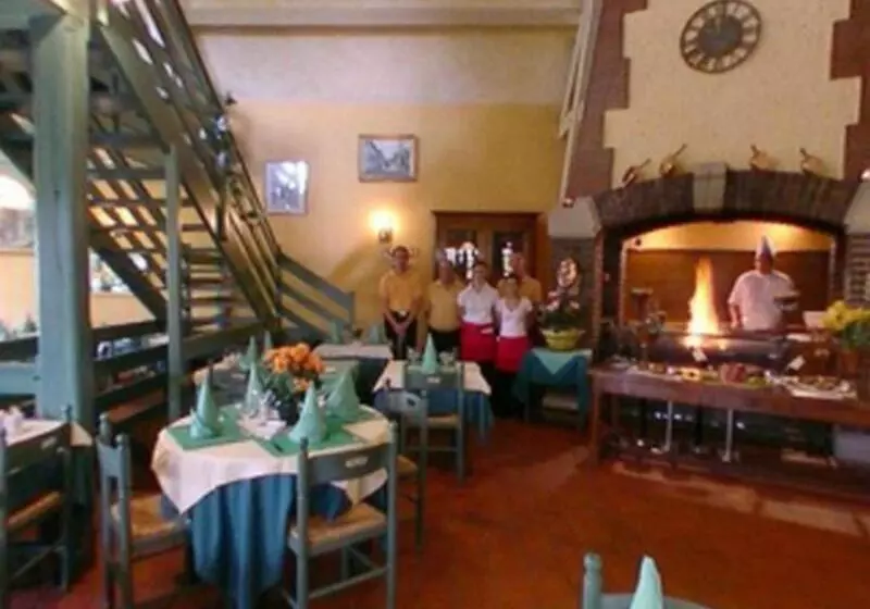 酒店 Logis Hôtel Le Pan De Bois