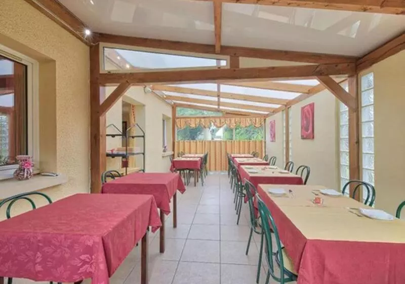 酒店 Logis Hôtel Le Pan De Bois