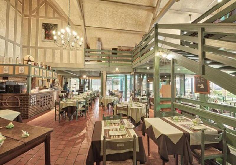 בית מלון כפרי Logis Hôtel Le Pan De Bois