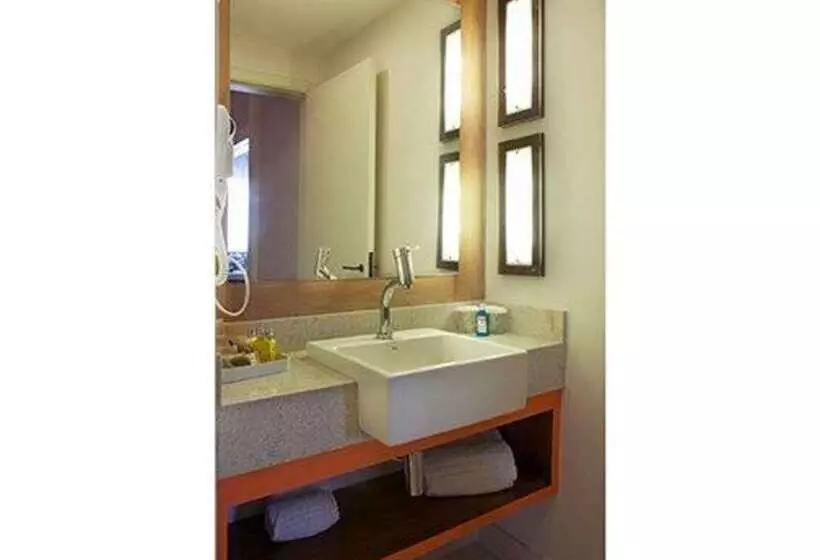 Hotel Quality Suites Alphaville