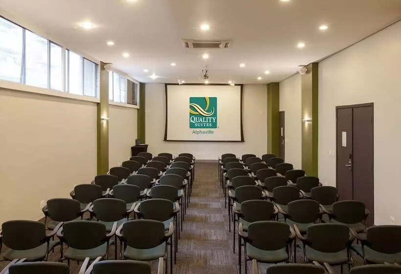 Hotel Quality Suites Alphaville