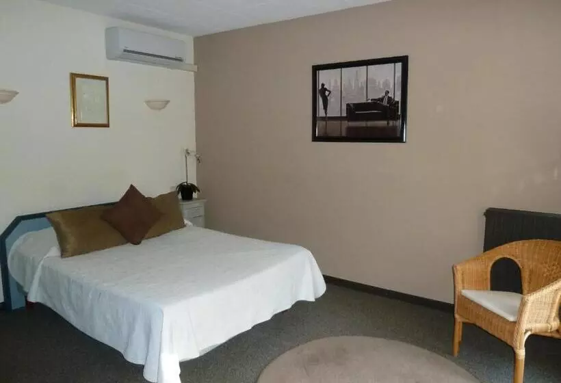 ホテル Restaurant Le Commerce