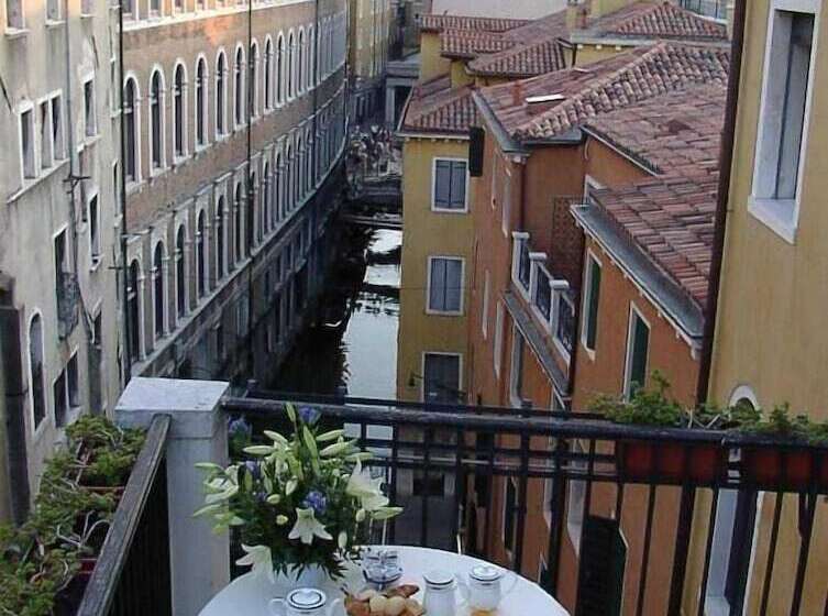 هتل San Marco Palace