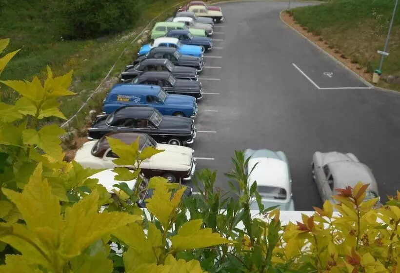 酒店 The Originals City, Hôtel De France, Bessinessurgartempe