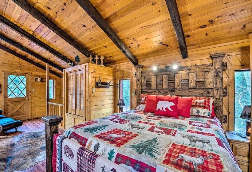 Unique Bear Country Cabin In Ruidoso W/ Hot Tub!