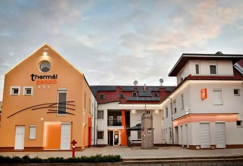 هتل Thermál Panzió