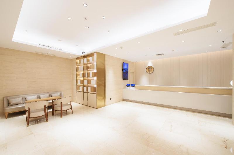 Ji Hotel Dalian Zhongshan Square Renmin Road