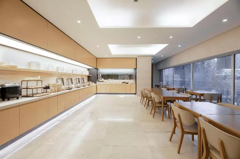 Ji Hotel Dalian Zhongshan Square Renmin Road