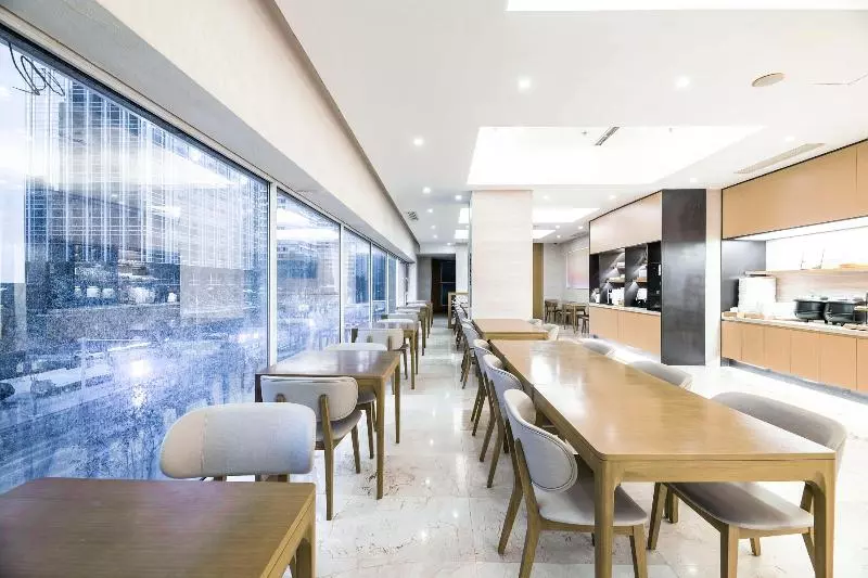 Ji Hotel Dalian Zhongshan Square Renmin Road