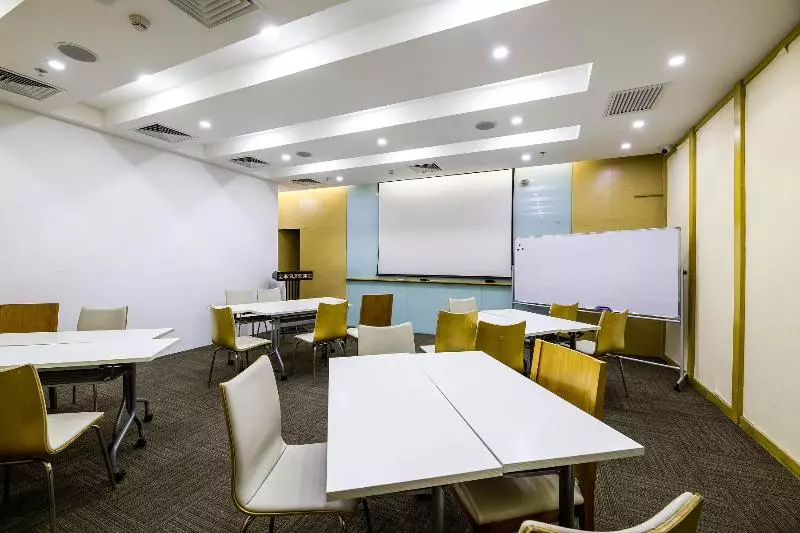 Ji Hotel Dalian Zhongshan Square Renmin Road