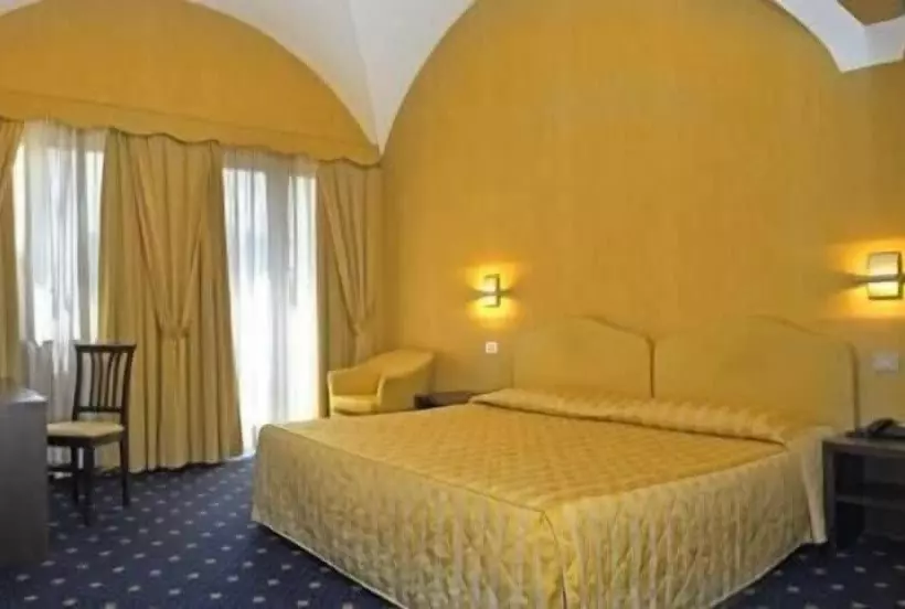 فندق Albergo Ristorante Della Torre