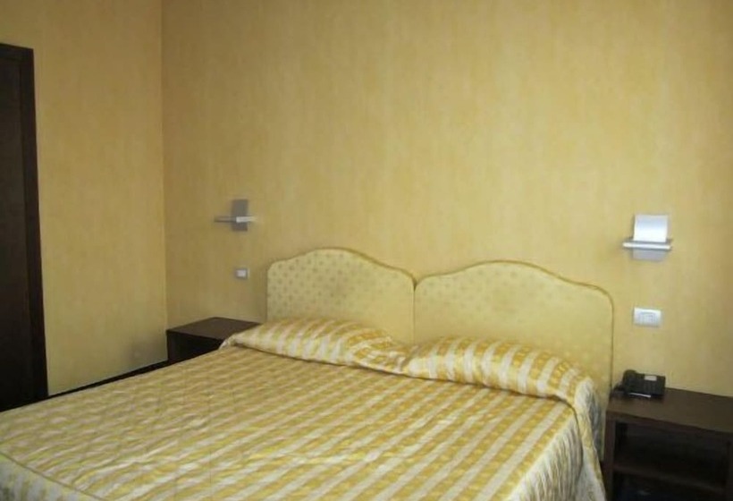 בית מלון כפרי Albergo Ristorante Della Torre