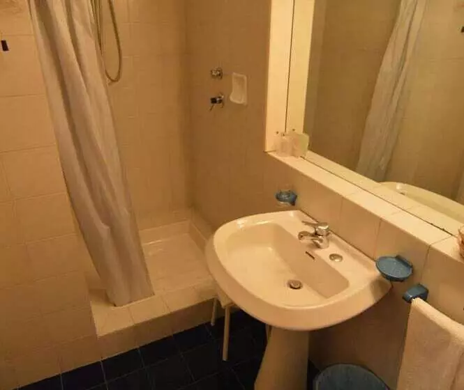 فندق Albergo Ristorante Della Torre