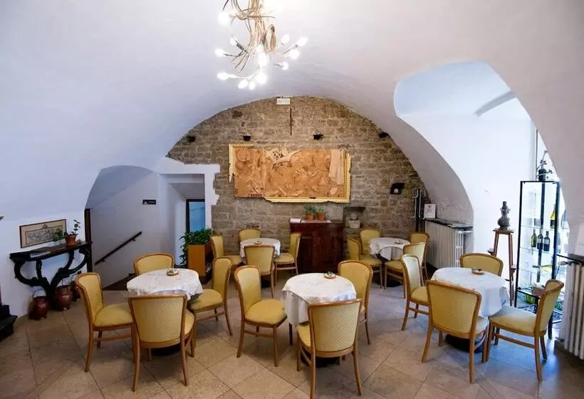 فندق Albergo Ristorante Della Torre