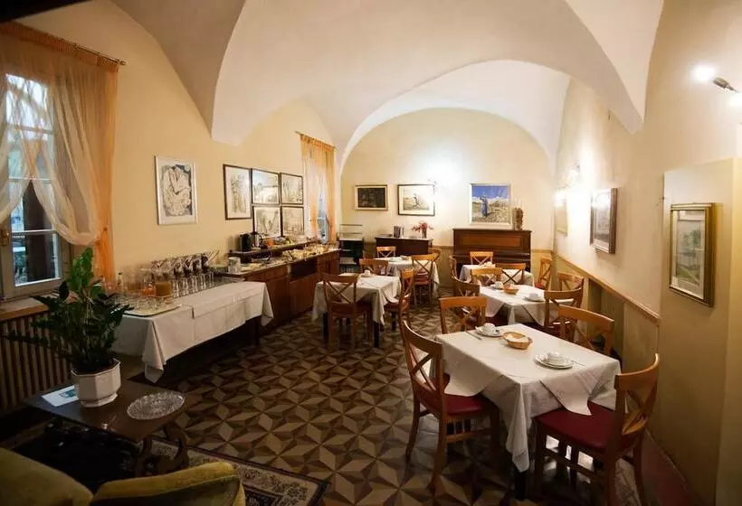 فندق Albergo Ristorante Della Torre