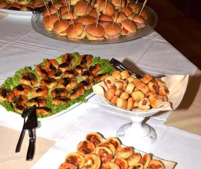 فندق Albergo Ristorante Della Torre