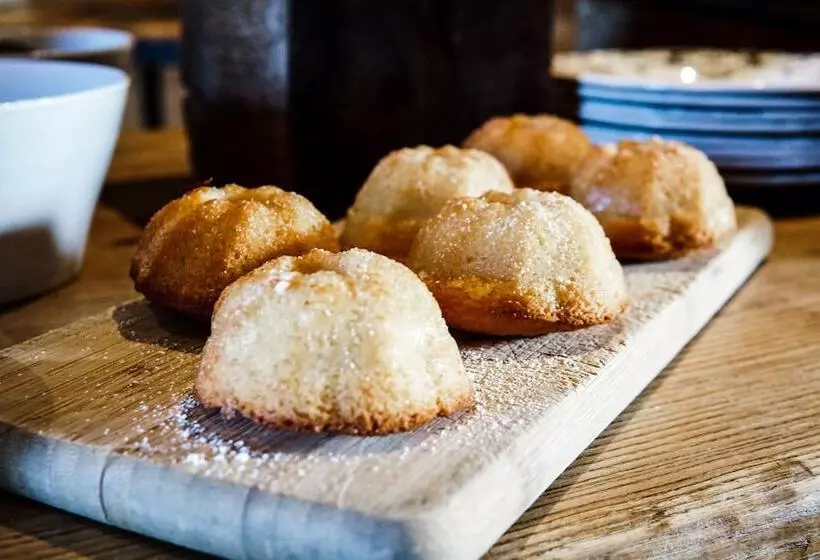 Отель Auberge De La Source   Hôtel De Charme, Collection Saint Siméon