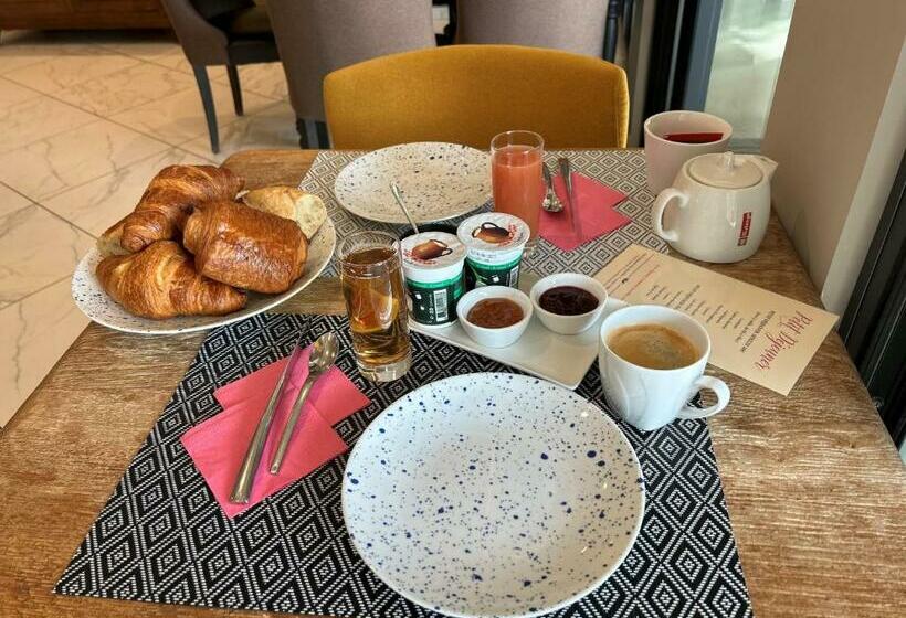 هتل Logis Les Voiliers