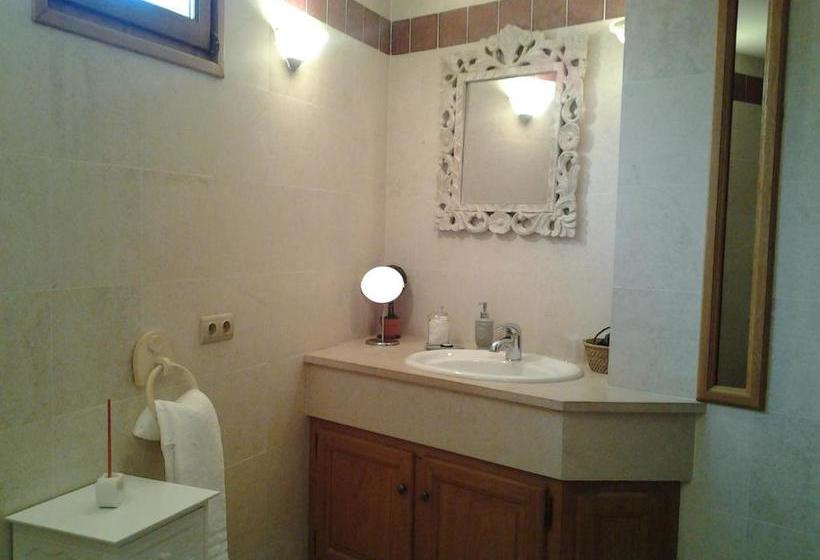 ホテル Auberge Le Pot D Etain