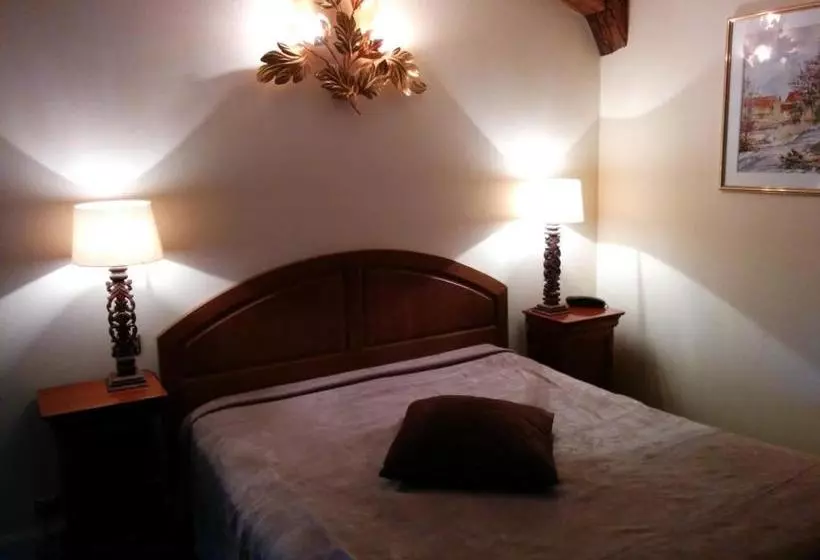 Hotelli Auberge Le Pot D Etain