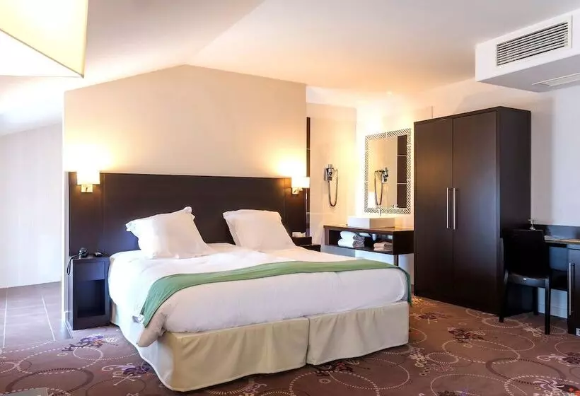 فندق Chez La Rose