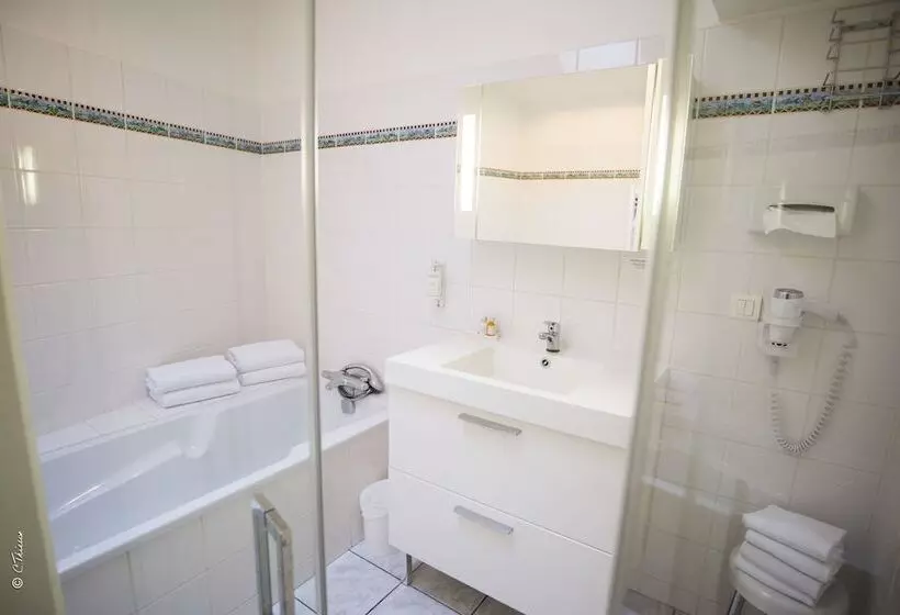 فندق Chez La Rose