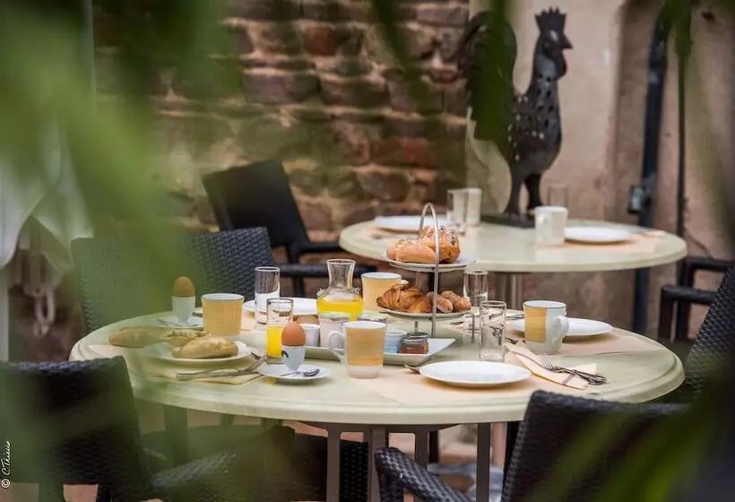 فندق Chez La Rose