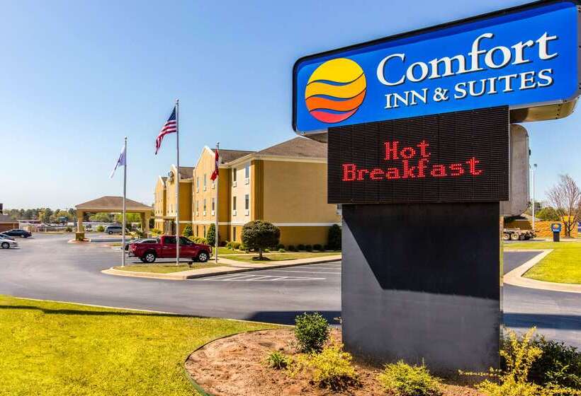 Szálloda Comfort Inn & Suites Bryant   Benton