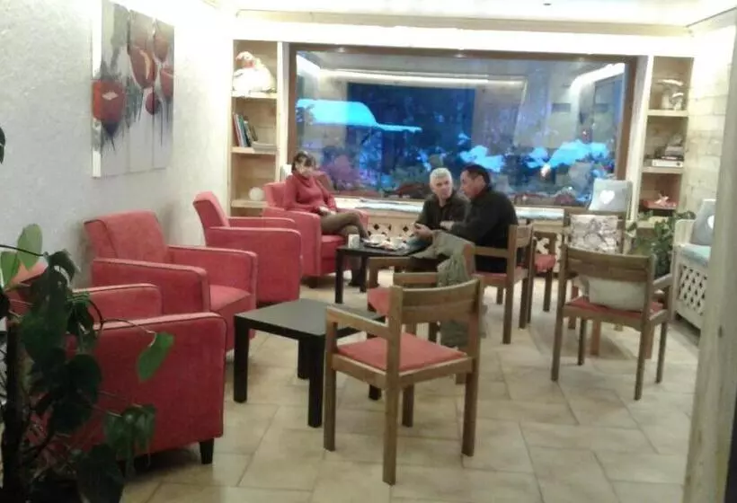 ホテル Flor Alpes