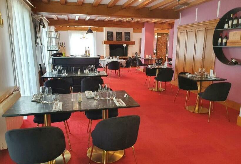 هتل Restaurant La Paix La Robe Et Le Palais