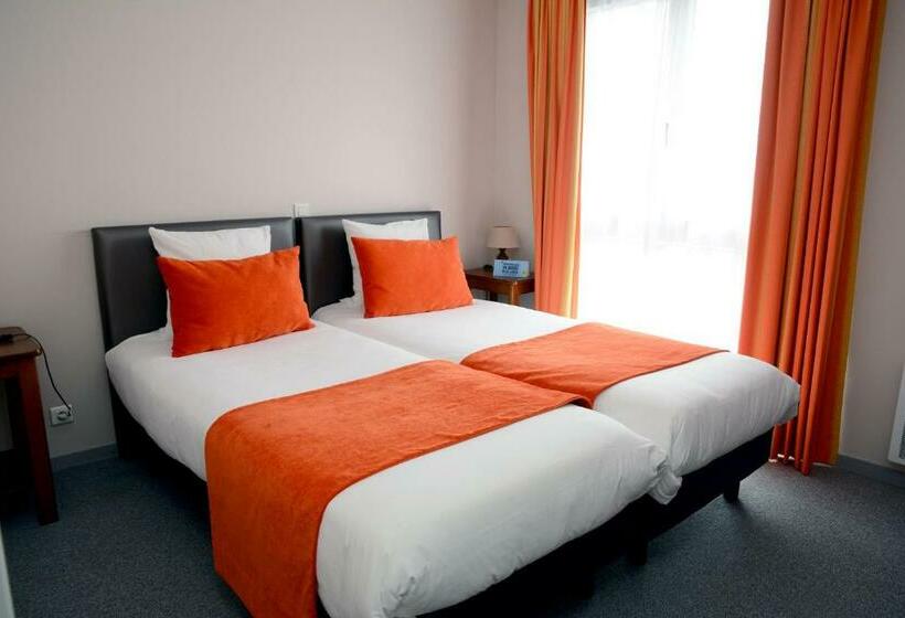 هتل Restaurant La Paix La Robe Et Le Palais