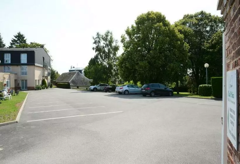 Hotel Restaurant La Paix La Robe Et Le Palais