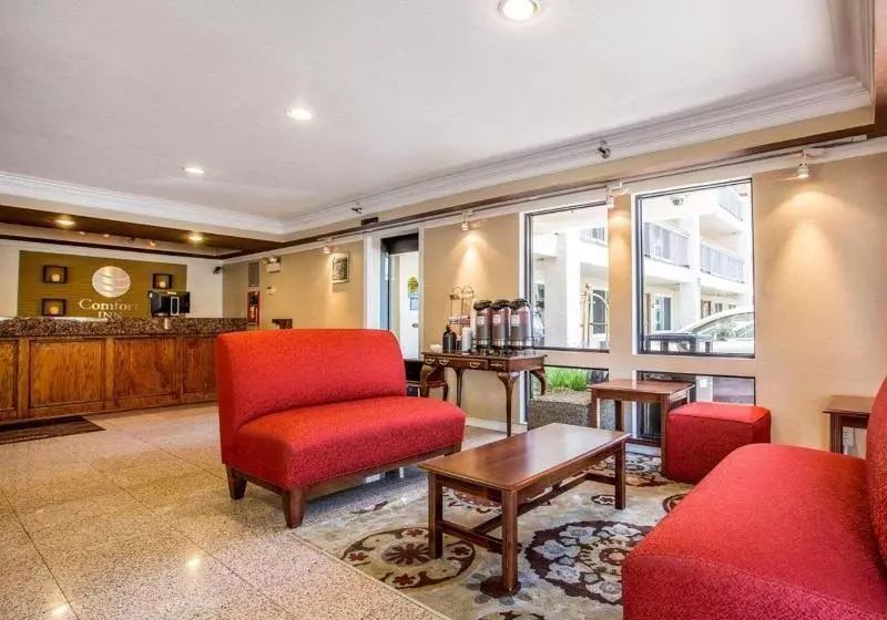 هتل Hyland Inn Near Pasadena Civic Center