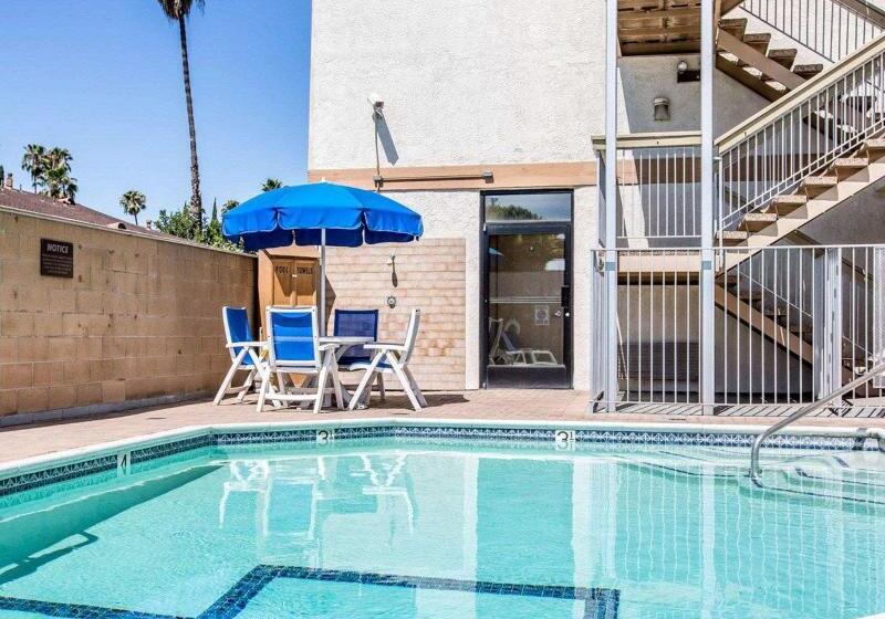 فندق Hyland Inn Near Pasadena Civic Center