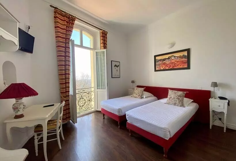 ホテル La Bellaudiere