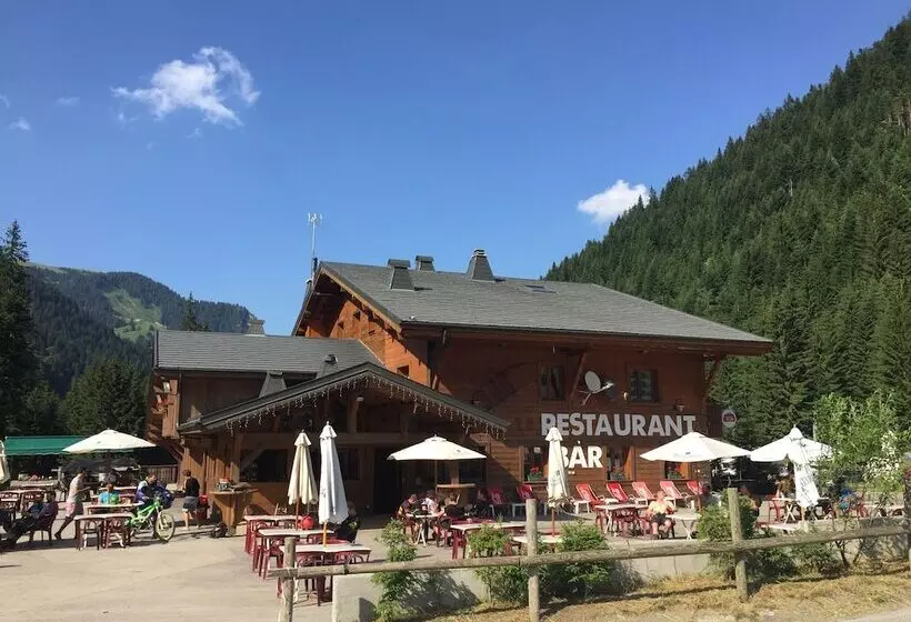 호텔 La Perdrix Blanche