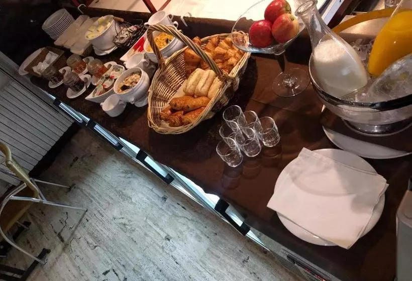 Отель Hôtel Le Terminus