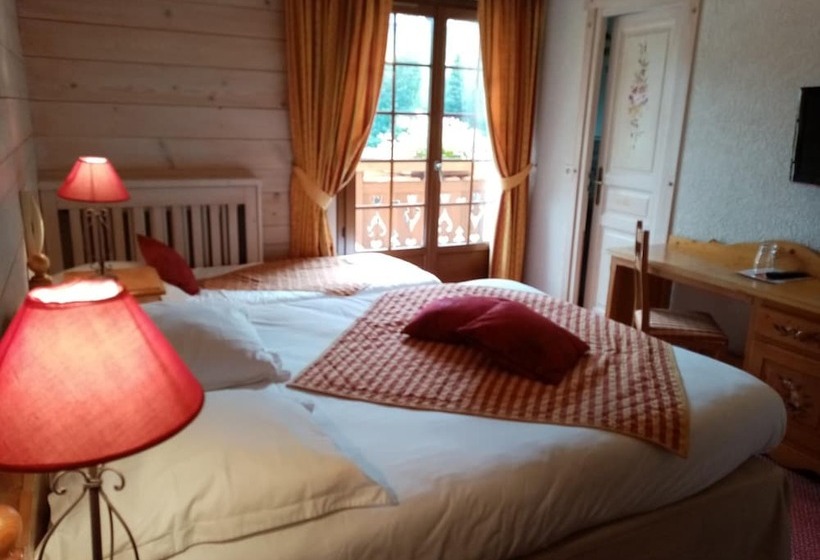 Отель Les Sapins