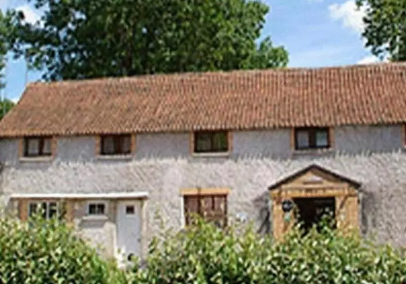 ホテル Logis Auberge Du Colombier