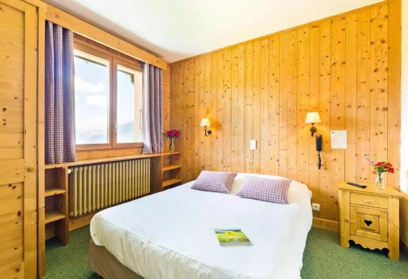 فندق Caprice Des Neiges