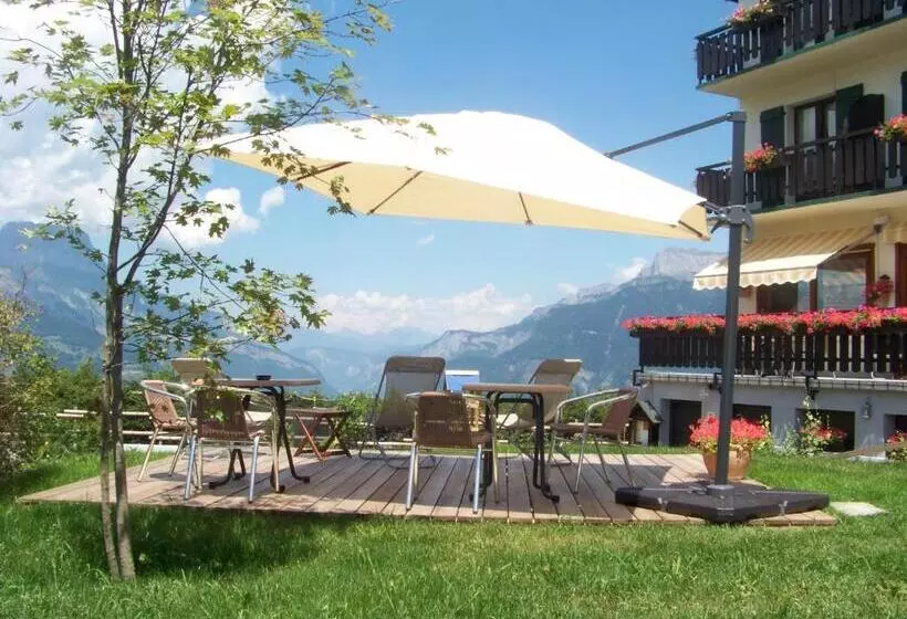 فندق Caprice Des Neiges