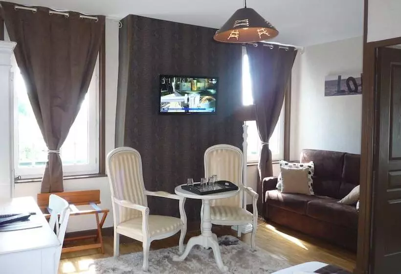 Отель Logis L Auberge Du President